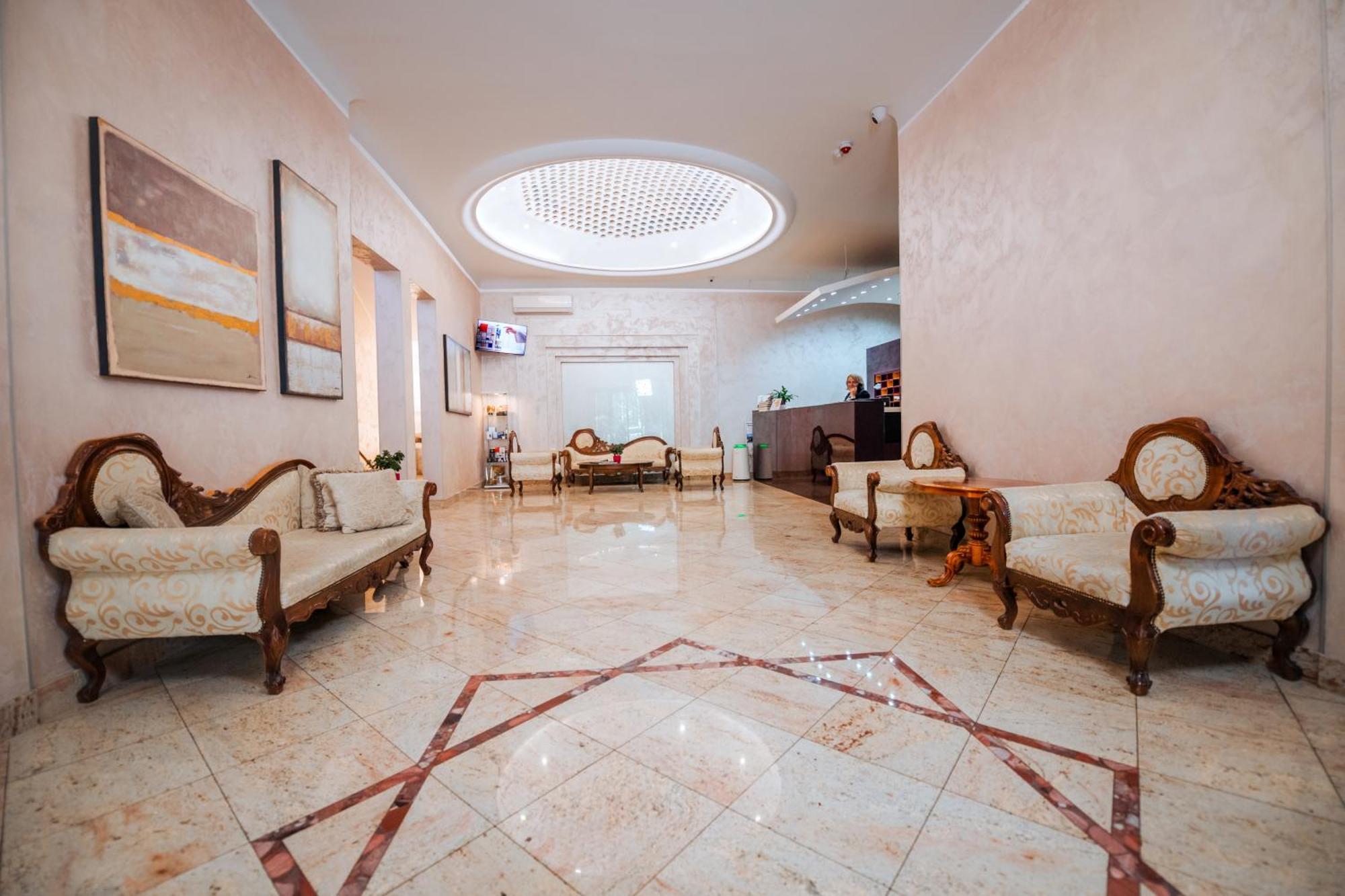 Hotel Zepter Palace บันยาลูกา ภายนอก รูปภาพ